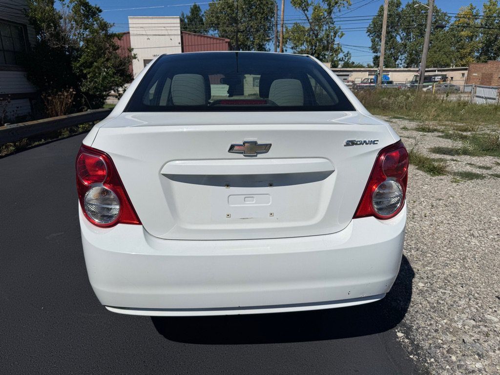 Used 2012 Chevrolet Sonic LS FWD image 4
