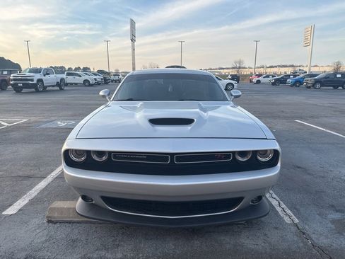 Used 2022 Dodge Challenger R/T w/ Plus Package image 2
