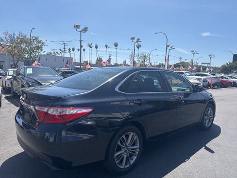 Used 2017 Toyota Camry SE image 17