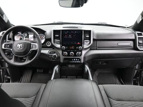 Used 2025 RAM 1500 2WD Crew Cab image 18