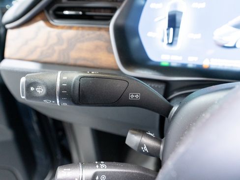 Used 2020 Tesla Model X Long Range image 27