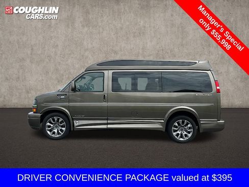 Used 2023 Chevrolet Express 2500 RWD image 5