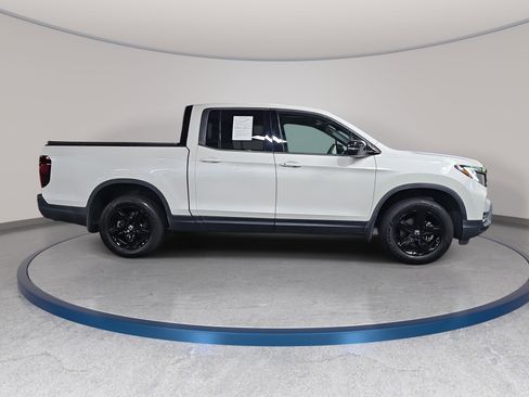 Used 2021 Honda Ridgeline Black Edition image 4