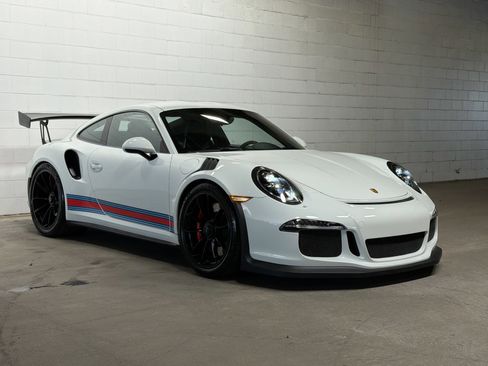 Used 2016 Porsche 911 GT3 RS image 6