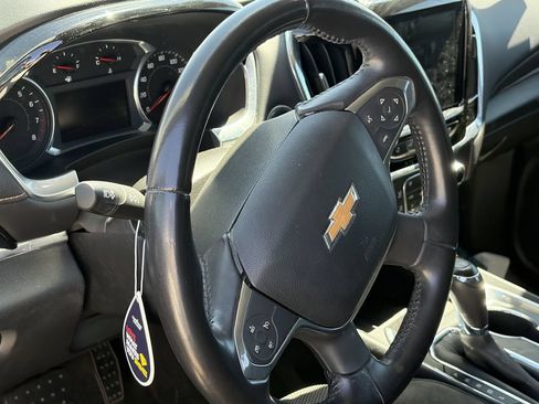 Used 2019 Chevrolet Traverse LT FWD image 13