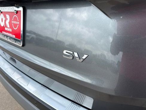 Used 2023 Nissan Rogue SV w/ SV Premium B Package FWD image 8