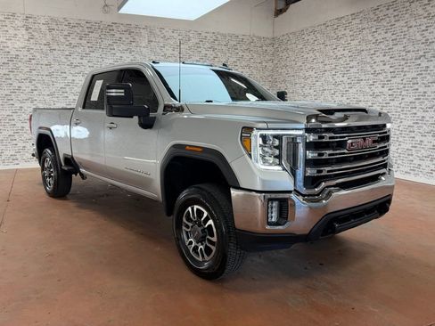 Used 2022 GMC Sierra 2500 SLE w/ SLE Value Package; image 1