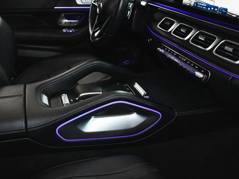 Used 2025 Mercedes-Benz GLS 450 4MATIC image 76