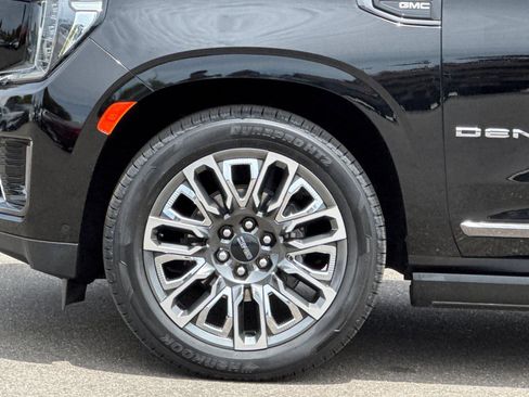 Used 2024 GMC Yukon XL Denali Ultimate AWD/4WD image 29