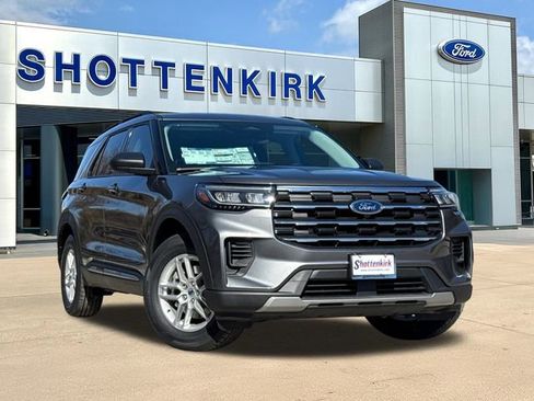 New 2026 Ford Explorer Active RWD image 1