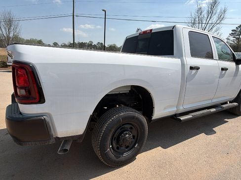 New 2026 RAM 2500 Tradesman AWD/4WD image 8