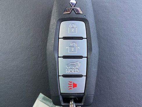 New 2026 Mitsubishi Outlander Trail Edition image 38