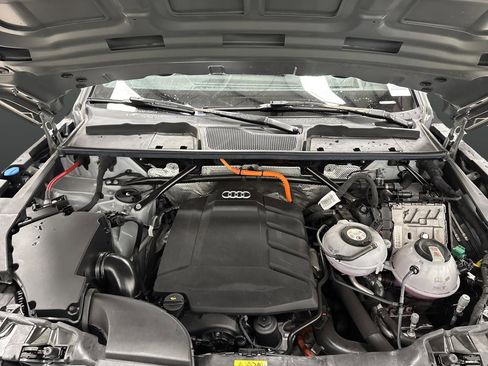 Used 2023 Audi Q5 e Prestige w/ Prestige Package image 39