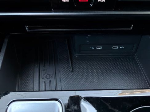 Used 2026 Volkswagen Atlas Cross Sport SE FWD image 28