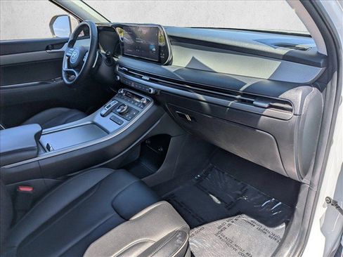 Used 2025 Hyundai Palisade SEL FWD image 30