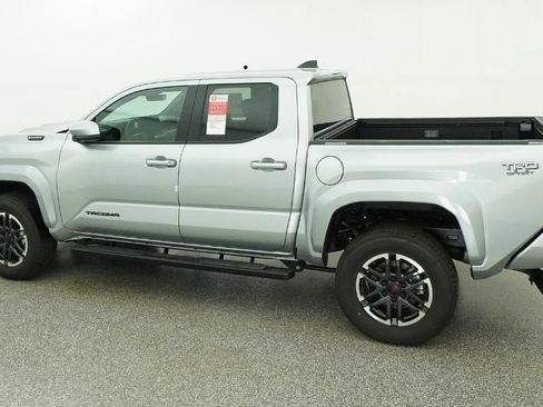 New 2026 Toyota Tacoma TRD Sport AWD/4WD image 4