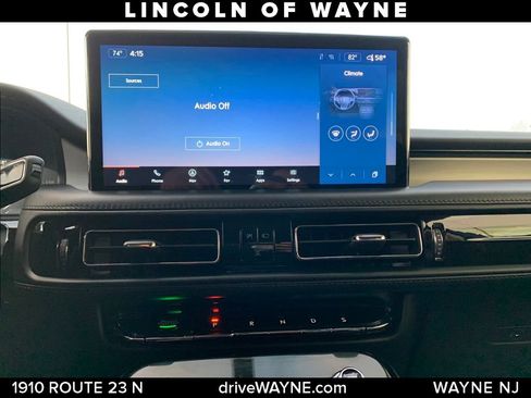 Certified 2022 Lincoln Nautilus AWD w/ Premium Package image 17