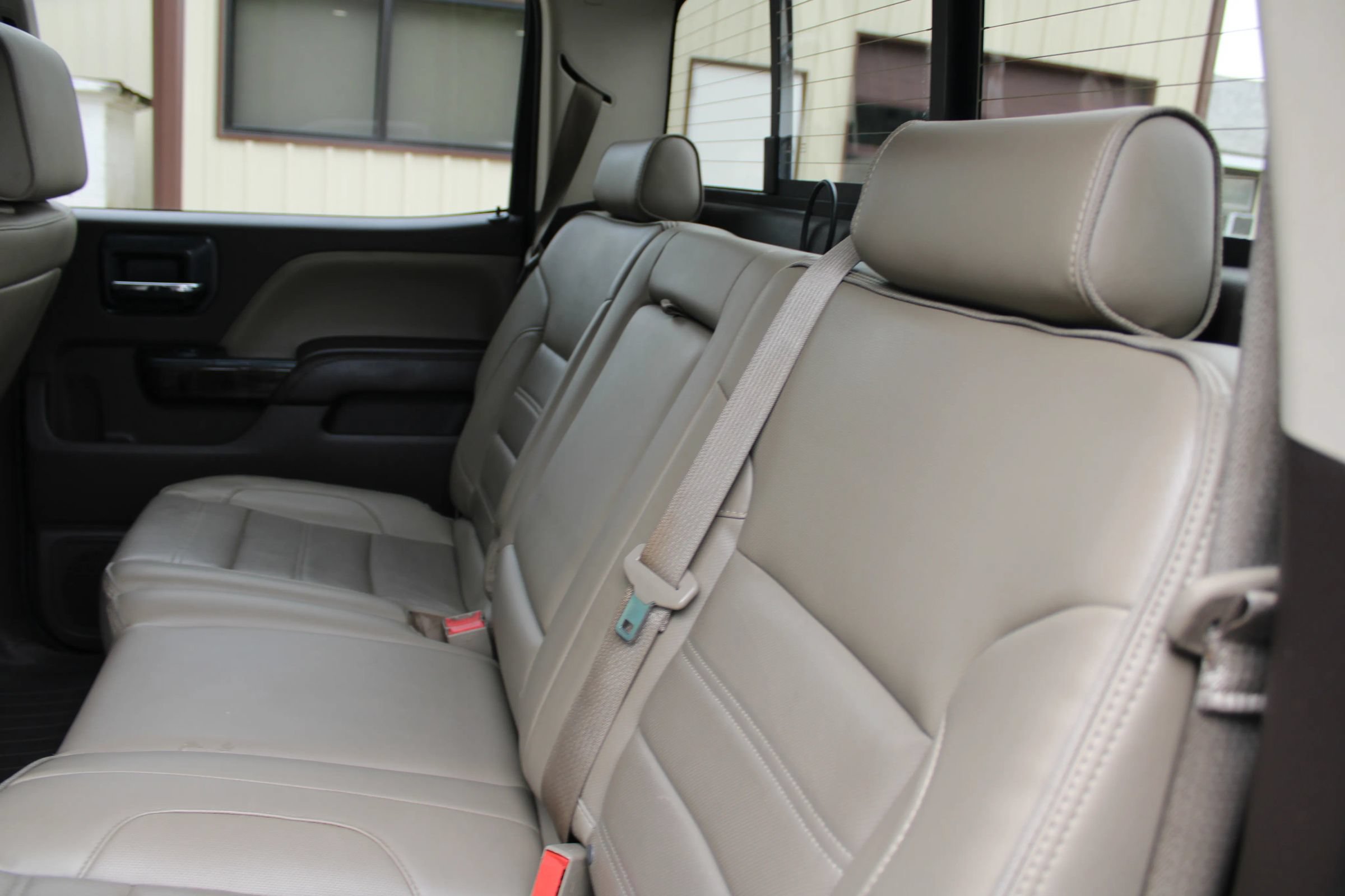 Used 2015 GMC Sierra 2500 Denali w/ Duramax Plus Package AWD/4WD image 20
