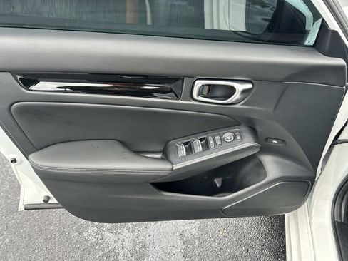 Used 2024 Honda Civic Touring image 21