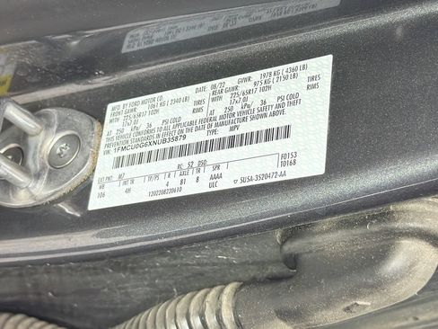Used 2022 Ford Escape SE w/ Convenience Package FWD image 31
