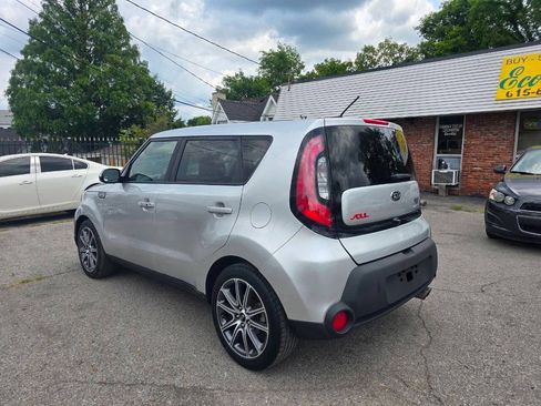 Used 2018 Kia Soul ! w/ Tech Package FWD image 6