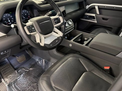 Used 2023 Land Rover Defender 110 X-Dynamic SE AWD/4WD image 4