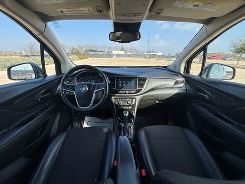 Used 2018 Buick Encore Preferred image 43
