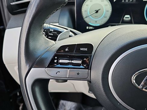 Used 2023 Hyundai Tucson Limited image 24