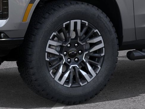 New 2026 Chevrolet Tahoe Z71 w/ Comfort Package AWD/4WD image 9