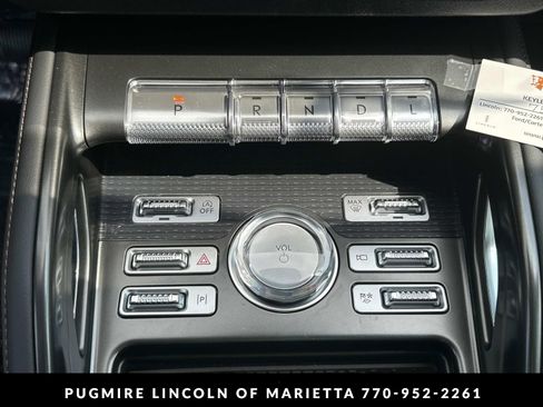 New 2025 Lincoln Nautilus Premier w/ Equipment Group 102A AWD/4WD image 30