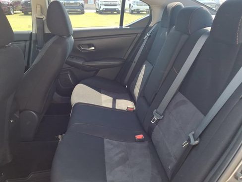 Used 2022 Nissan Sentra SR FWD image 14