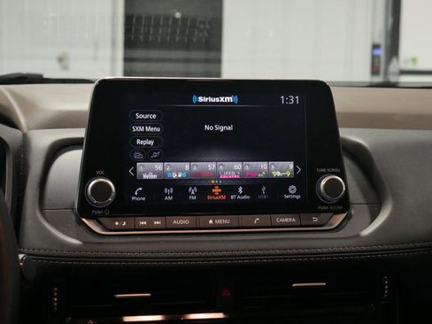 Used 2023 Nissan Rogue SL image 21