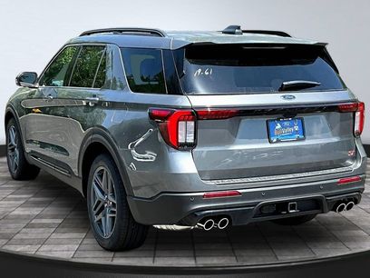 New 2026 Ford Explorer ST w/ Sun And Sound Package