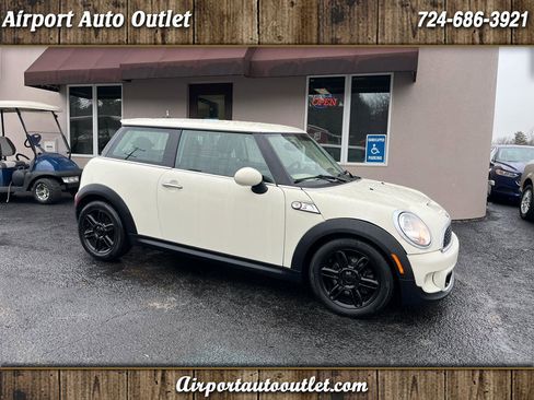 Used 2013 MINI Cooper S image 1