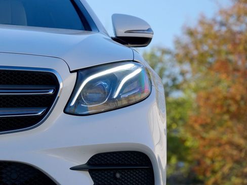 Used 2017 Mercedes-Benz E 300 4MATIC image 20