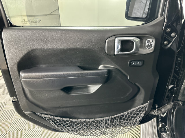Certified 2022 Jeep Gladiator Sport AWD/4WD image 6