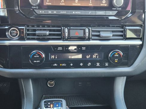 Used 2022 Nissan Pathfinder S w/ Cargo Package image 18