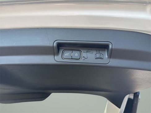 New 2025 Ford Explorer Active w/ Active Comfort Package image 12