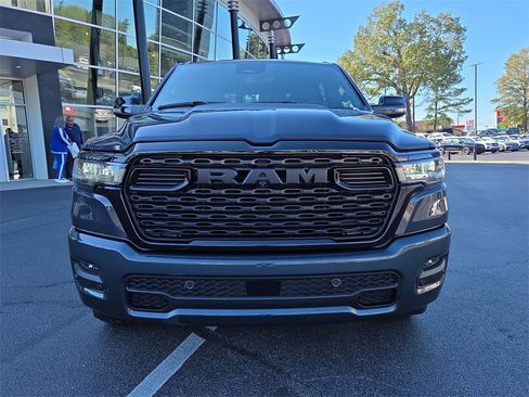 Used 2026 RAM 1500 4x4 Crew Cab image 8