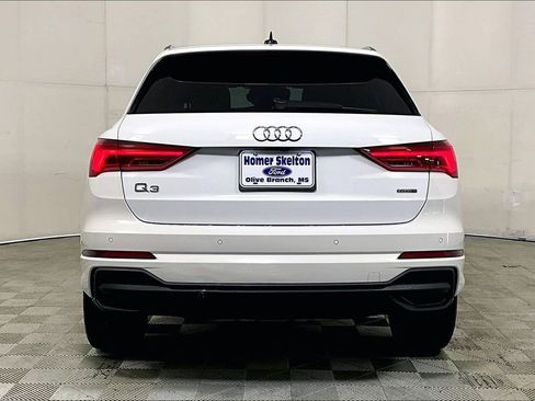 Used 2024 Audi Q3 2.0T Premium Plus w/ Premium Plus Package image 4