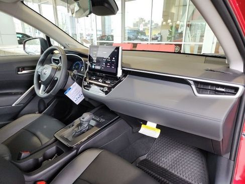 New 2026 Toyota Corolla Cross XLE image 27