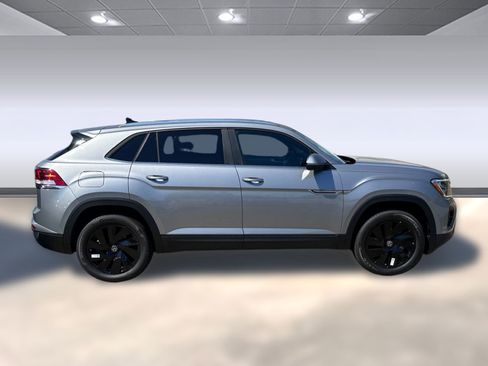 New 2026 Volkswagen Atlas Cross Sport SE image 7