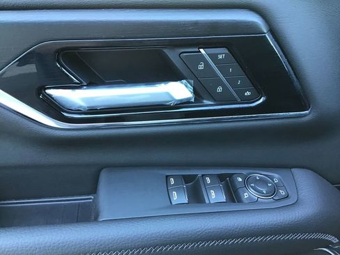 New 2026 GMC Yukon Denali image 17