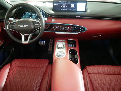 Used 2023 Genesis GV70 3.5T Sport w/ Sport Prestige Package AWD/4WD image 10