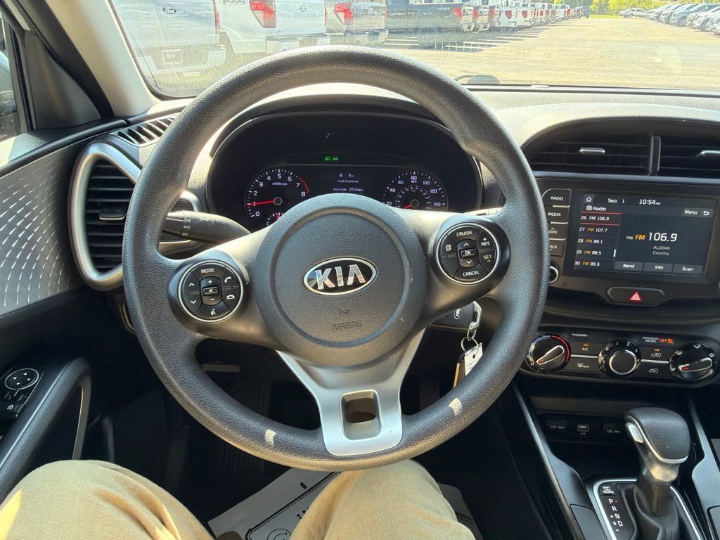 Used 2020 Kia Soul LX FWD image 21