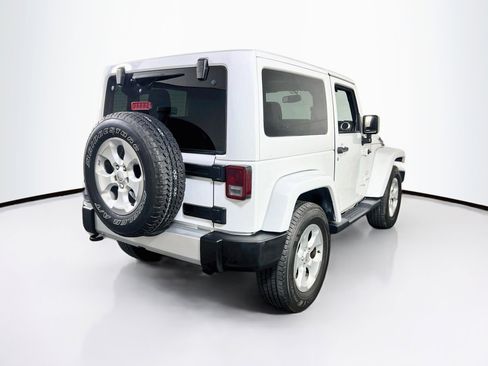 Used 2015 Jeep Wrangler Sahara AWD/4WD image 5