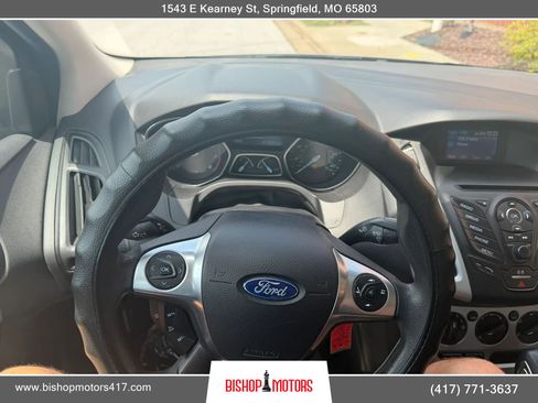Used 2014 Ford Focus SE FWD image 14