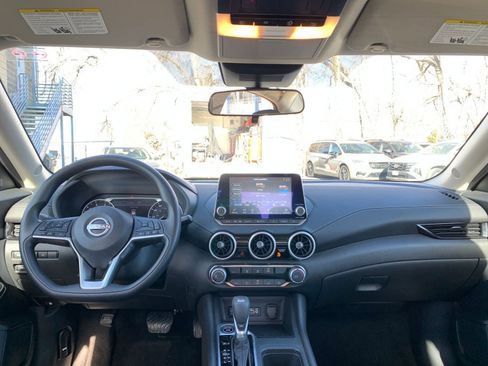 Used 2025 Nissan Sentra SV image 32