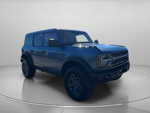 New 2025 Ford Bronco Badlands image 3