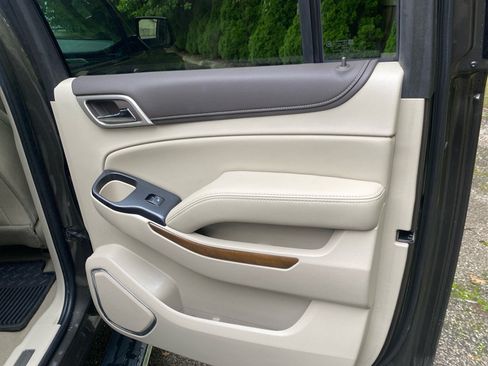 Used 2019 GMC Yukon XL Denali w/ Denali Ultimate Package AWD/4WD image 31